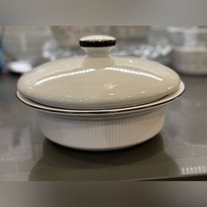 Corningware French White Ribbed  2.5 Qt. Casserole Dish with Lid